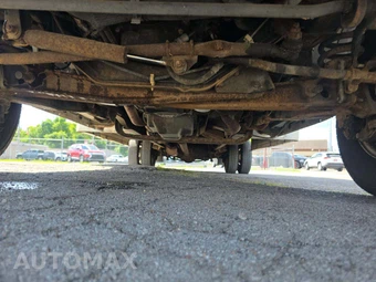 2009 Ford Super Duty E-450 Cutaway DRW - miniatura 16