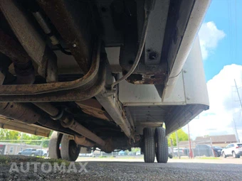 2009 Ford Super Duty E-450 Cutaway DRW - miniatura 4