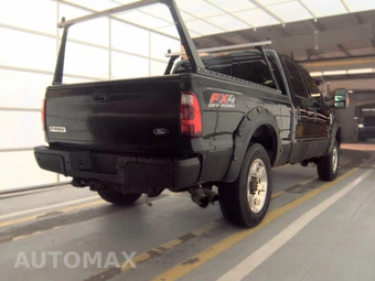 2009 Ford Super Duty F-250 Lariat Crew Cab Medium Bed - miniatura 4