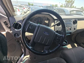 2009 Ford Super Duty F-250 XLT Crew Cab Long Bed - miniatura 10