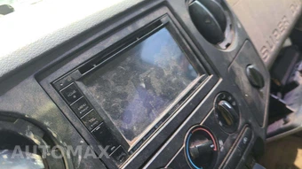 2009 Ford Super Duty F-350 Cab Chassis XL Crew Cab DRW - miniatura 21