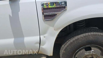 2009 Ford Super Duty F-350 Cab Chassis XL Crew Cab DRW - miniatura 25