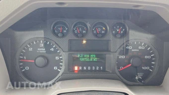 2009 Ford Super Duty F-350 Cab Chassis XLT Regular Cab DRW - miniatura 33
