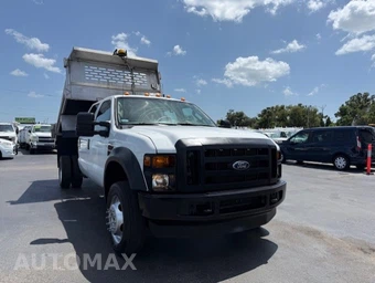 2009 Ford Super Duty F-450 Cab Chassis XL Crew Cab DRW - miniatura 3