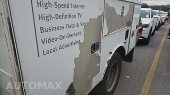 2009 Ford Super Duty F-450 Cab Chassis XL Regular Cab DRW - miniatura 14