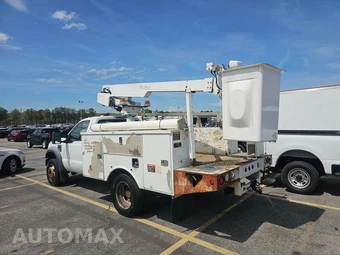 2009 Ford Super Duty F-450 Cab Chassis XL Regular Cab DRW - miniatura 2