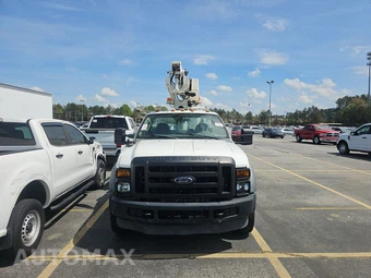 2009 Ford Super Duty F-450 Cab Chassis XL Regular Cab DRW - miniatura 30