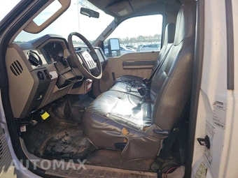 2009 Ford Super Duty F-450 Cab Chassis XL Regular Cab DRW - miniatura 5