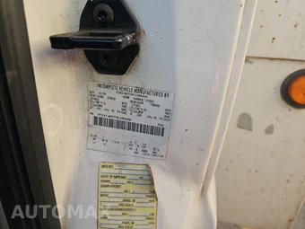 2009 Ford Super Duty F-450 Cab Chassis XL Regular Cab DRW - miniatura 9