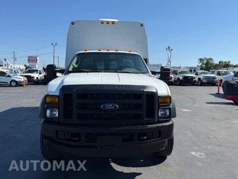 2009 Ford Super Duty F-550 Cab Chassis XL Regular Cab DRW - miniatura 2