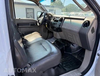 2009 Ford Super Duty F-550 Cab Chassis XL Regular Cab DRW - miniatura 20