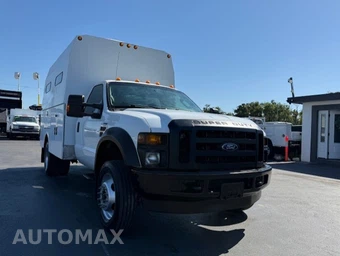 2009 Ford Super Duty F-550 Cab Chassis XL Regular Cab DRW - miniatura 3
