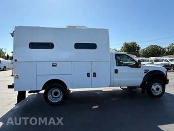 2009 Ford Super Duty F-550 Cab Chassis XL Regular Cab DRW - miniatura 4