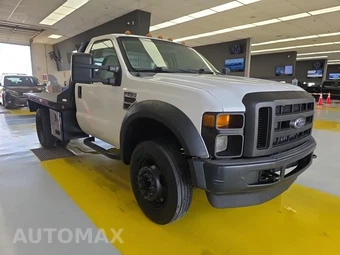 2009 Ford Super Duty F-550 Cab Chassis XL Regular Cab DRW - miniatura 3