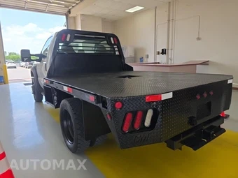 2009 Ford Super Duty F-550 Cab Chassis XL Regular Cab DRW - miniatura 6