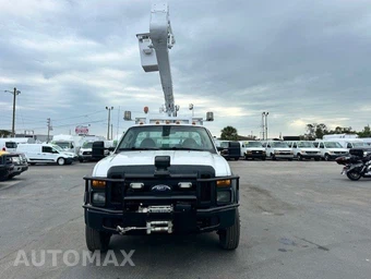 2009 Ford Super Duty F-550 Cab Chassis XL Regular Cab DRW - miniatura 2
