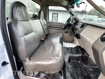 2009 Ford Super Duty F-550 Cab Chassis XL Regular Cab DRW - miniatura 20