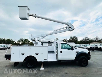 2009 Ford Super Duty F-550 Cab Chassis XL Regular Cab DRW - miniatura 4