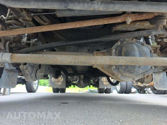 2009 Ford Super Duty F-550 Cab Chassis XLT Regular Cab DRW - miniatura 16