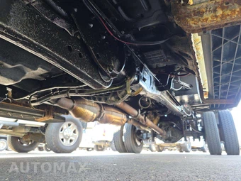 2009 Ford Super Duty F-550 Cab Chassis XLT Regular Cab DRW - miniatura 7