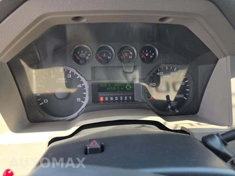 2009 Ford Super Duty F-550 Cab Chassis XLT Regular Cab DRW - miniatura 9