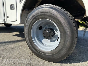 2009 GMC C8500 C8C042 Conventional Medium - miniatura 12