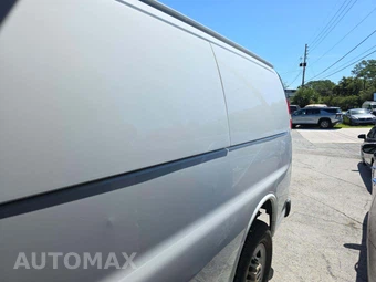 2009 GMC Savana 2500 Cargo Van 1WT 135.0" WB - miniatura 24
