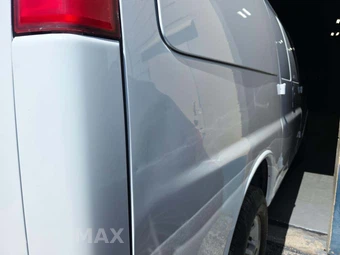 2009 GMC Savana 2500 Cargo Van 1WT 135.0" WB - miniatura 25
