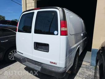 2009 GMC Savana 2500 Cargo Van 1WT 135.0" WB - miniatura 3