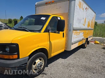 2009 GMC Savana 3500 Cutaway 1WT DRW