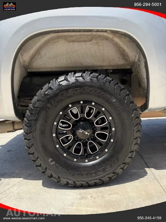 2009 GMC Sierra 2500HD SLE Crew Cab Medium Bed 3SA - miniatura 17
