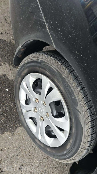 2009 Hyundai Elantra GLS Sedan - miniatura 20
