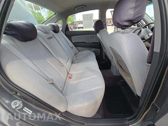 2009 Hyundai Elantra SE Sedan – miniatura 13
