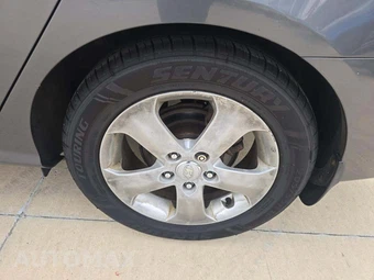 2009 Hyundai Elantra SE Sedan – miniatura 29