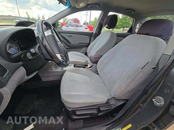 2009 Hyundai Elantra SE Sedan – miniatura 3