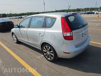2009 Hyundai Elantra Touring Wagon - miniatura 6