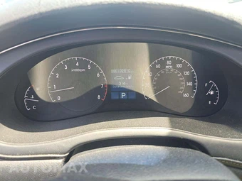 2009 Hyundai Genesis 3.8 – miniatura 9