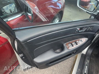 2009 Hyundai Genesis 4.6 - miniatura 9