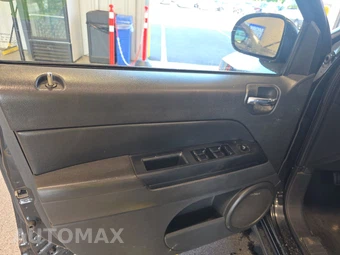 2009 Jeep Compass Sport – miniatura 9