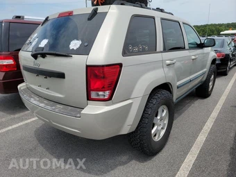 2009 Jeep Grand Cherokee Laredo - miniatura 4