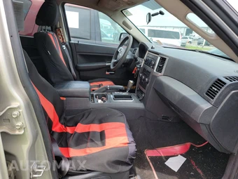 2009 Jeep Grand Cherokee Laredo - miniatura 8