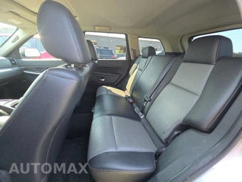 2009 Jeep Grand Cherokee Laredo - miniatura 18