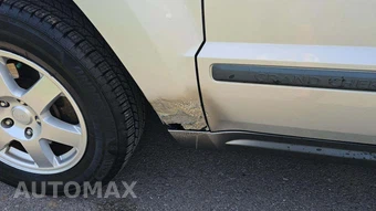 2009 Jeep Grand Cherokee Laredo - miniatura 27