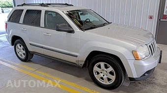 2009 Jeep Grand Cherokee Laredo - miniatura 3