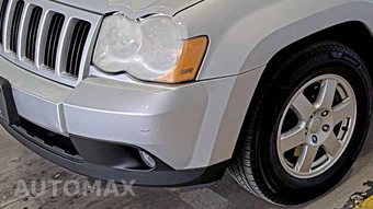 2009 Jeep Grand Cherokee Laredo - miniatura 7