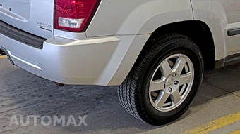 2009 Jeep Grand Cherokee Laredo - miniatura 9