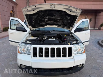 2009 Jeep Grand Cherokee Laredo - miniatura 17