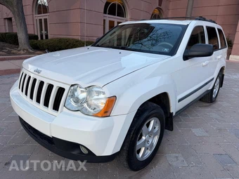 2009 Jeep Grand Cherokee Laredo - miniatura 2