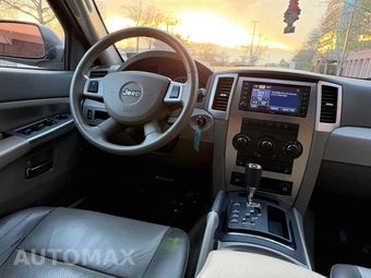 2009 Jeep Grand Cherokee Laredo - miniatura 20