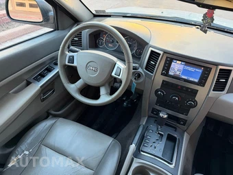 2009 Jeep Grand Cherokee Laredo - miniatura 39